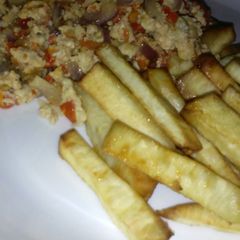 A picture of Cinnamon Fried Yam and Scrambled eggs.