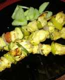 Куриные шашлычки в духовке / Chicken souvlaki in oven