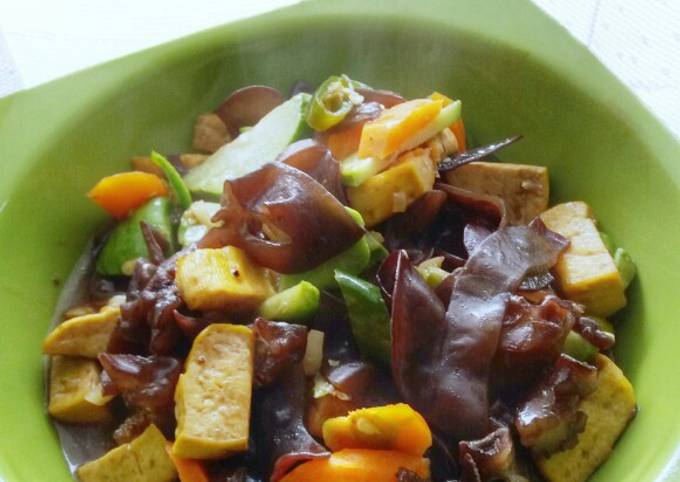 Simple Way to Make Flavorful Stir Fried Mix Veggies and Tofu in Oyster Sauce9