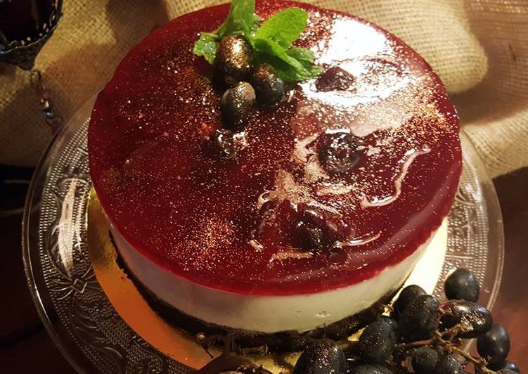 Tarta de queso y yogur con frutos  rojos (con base de bizcocho)