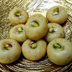 A picture of 5 Minutes Pedha.