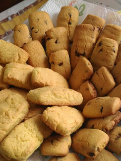 Foto di Biscotti inzupposi,merendosi di pasta frolla cocco e cioccolato
