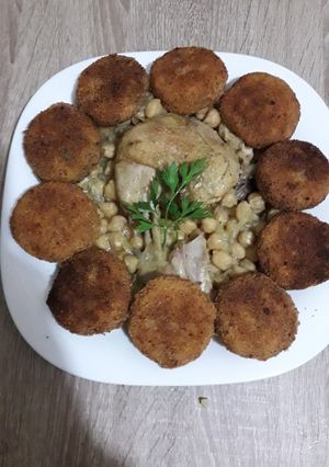 صورة لوصفة معقودة بالدجاج و الحمص