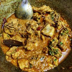 A picture of Chicken curry.