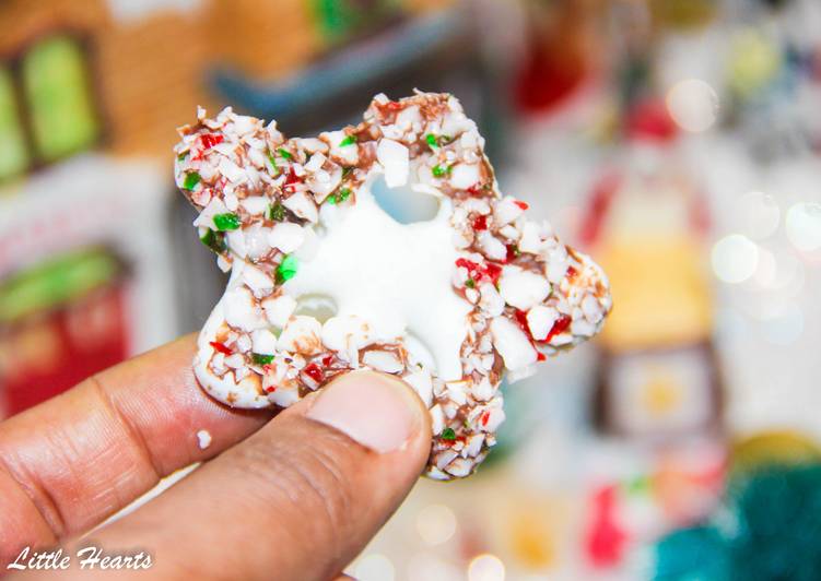 Steps to Make Super Quick Homemade Chocolate Covered Snow Flake Pretzels