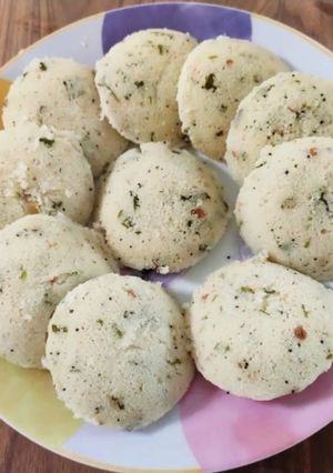 A picture of Rava idly.