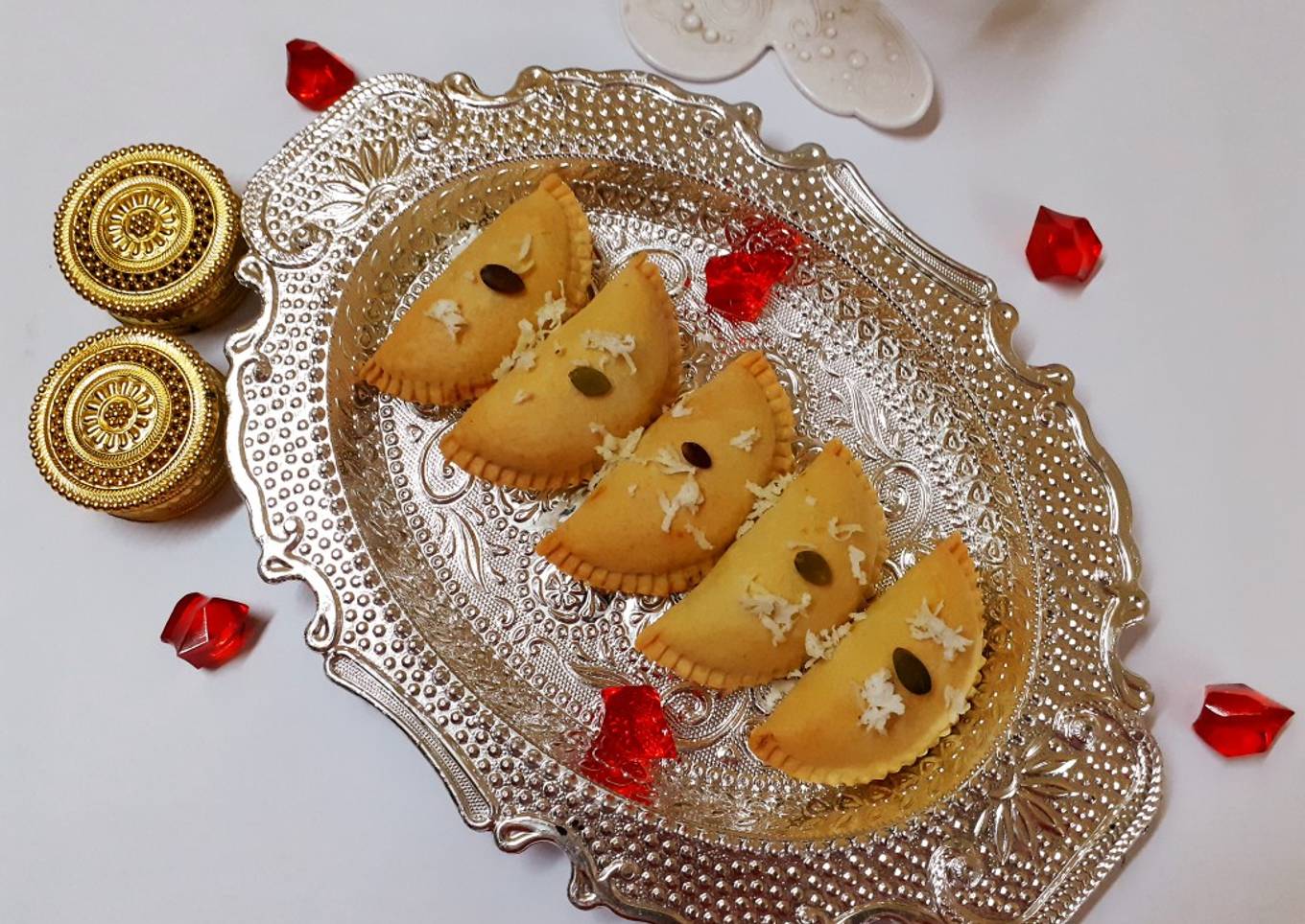 Easiest Way to Prepare Favorite Baked nutty coconut gujiya