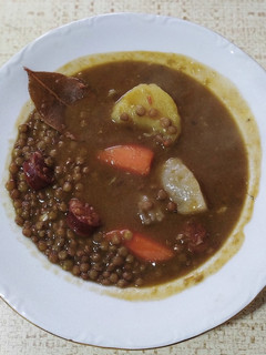 Una foto de Lentejas caseras con chorizo