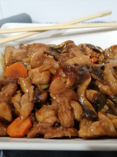 Una foto de Wok de pavo estilo chino