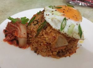 Hình của món Cơm rang kimchi.