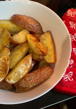 Rozmaringos steakburgonya recept fotója