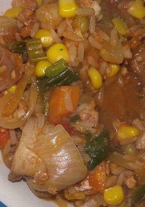 Una foto de Arroz con verduras y pescado 🐠