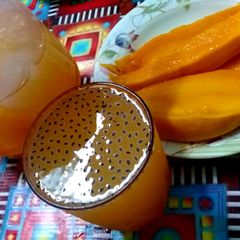 A picture of Mango Chia Seed Drink.