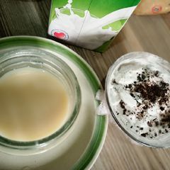 A picture of Condensed milk.