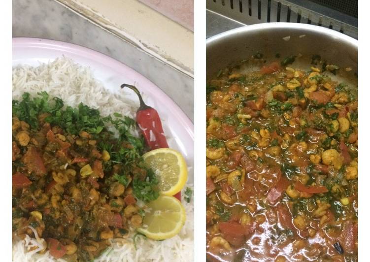 مرقه ربيان مع رز ابيض ☺️