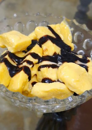 A picture of Mango Rabri kulfi.