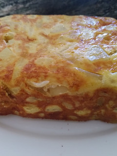 Una foto de Tortilla de patatas y cebolla en Panificadora Lidl