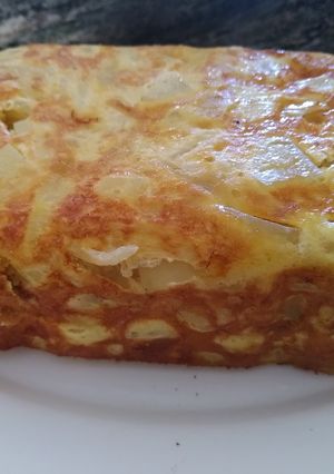 Una foto de Tortilla de patatas y cebolla en Panificadora Lidl