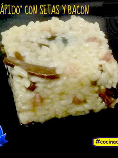 Una foto de Arroz rápido con setas y panceta o bacon