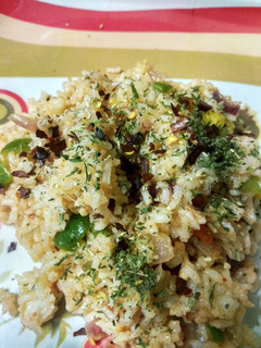 A picture of Chicken tomato herb rice.