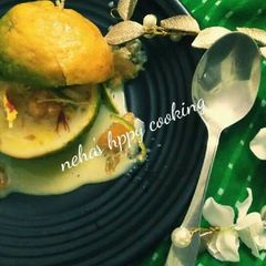 A picture of Orange kesar laccha rabri.