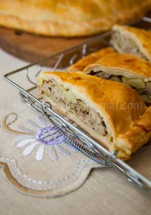 Фото Пирог с мясом (капустой).