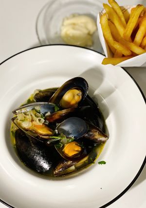 Hình của món Moules Frites.