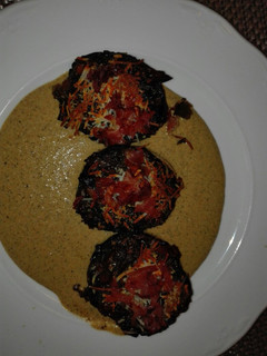 Una foto de Champiñones rellenos en su crema