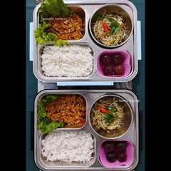 รูปของ Bekal Pampis Tuna dan Tumis Taoge