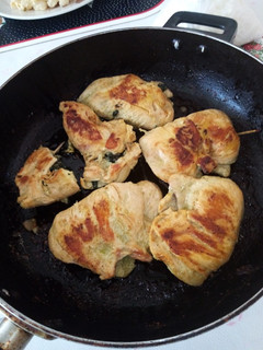 Una foto de Pechugas rellenas de espinaca