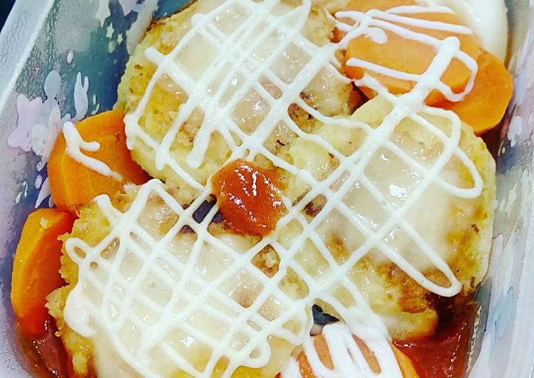 Baked mashed potato (perkedel)