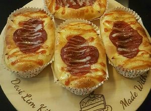Foto resep Roti beef pepperoni keju