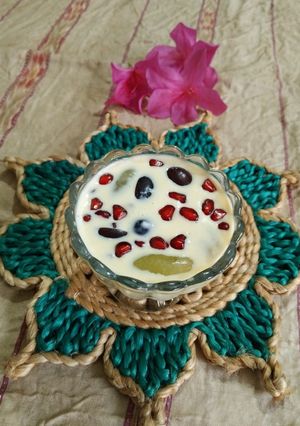 A picture of Fruit Custard.