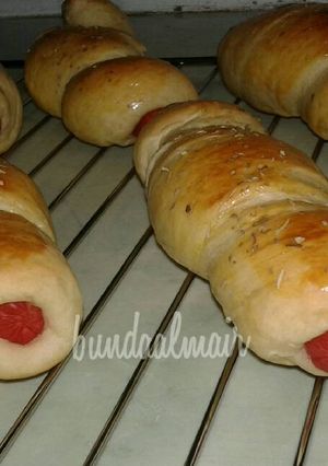 Foto resep Roti sosis sapi lezatos