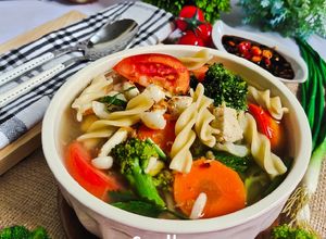 Foto resep Sop Fusilli Sayuran
