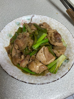 味增燒肉醬拌炒雞腿 的食譜成品照片