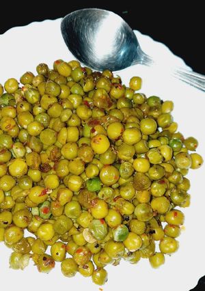 A picture of Chatpati matar.