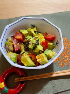 日式小菜 酪梨🥑小番茄🍅鹽昆布　　おばんざい　その2 的食譜成品照片