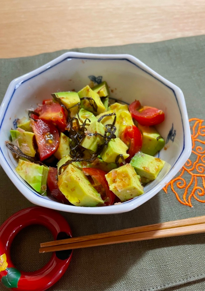 日式小菜 酪梨🥑小番茄🍅鹽昆布　　おばんざい　その2 的食譜成品照片