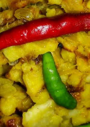 গাঠি আলু ভাজা(gathi aloo bhaja recipe in Bengali) রেসিপির প্রধান ছবি