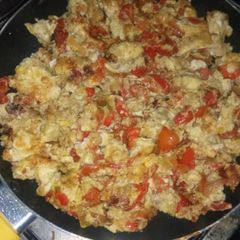 A picture of Egg souce.