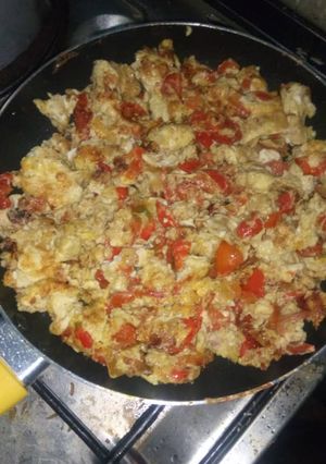 A picture of Egg souce.