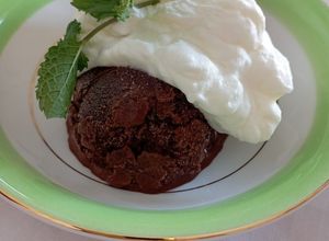 Foto di Gelato al cioccolato e menta 🌿 homemade con panna