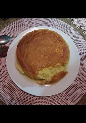 Una foto de Flan de Mango