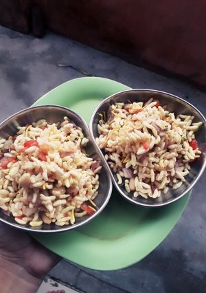 A picture of Sprauts bhel.