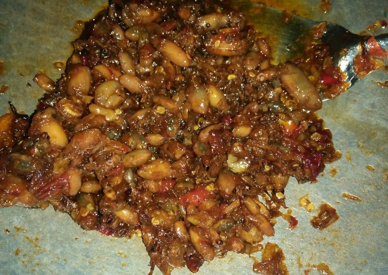 Sambal baby cumi kering asem, pedas, manis