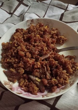 صورة لوصفة الرز الحساوي باللحم والصنوبر والزبيب