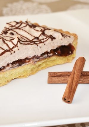 Szilvás fahéjkrémes pite recept fotója