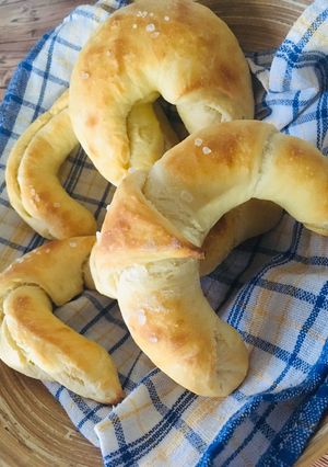Házi kifli 🥐👌🏽 recept fotója