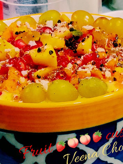 फ्रूट कस्टर्ड (Fruit custard recipe in Hindi) रेसिपी मुख्य फोटो
